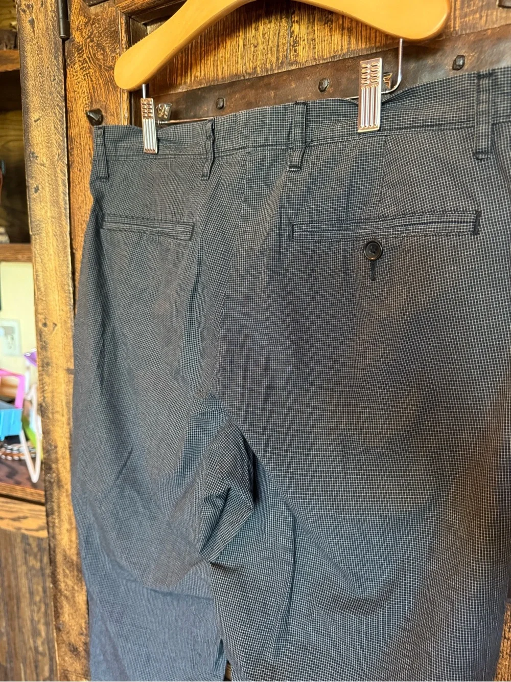 Men’s Charcoal Gray Casual Trousers